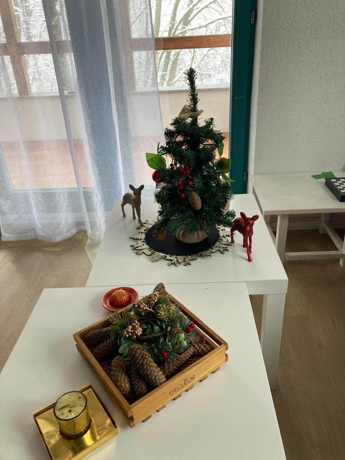 Holiday Home Tunnel Ravne Visoko Bagian luar foto